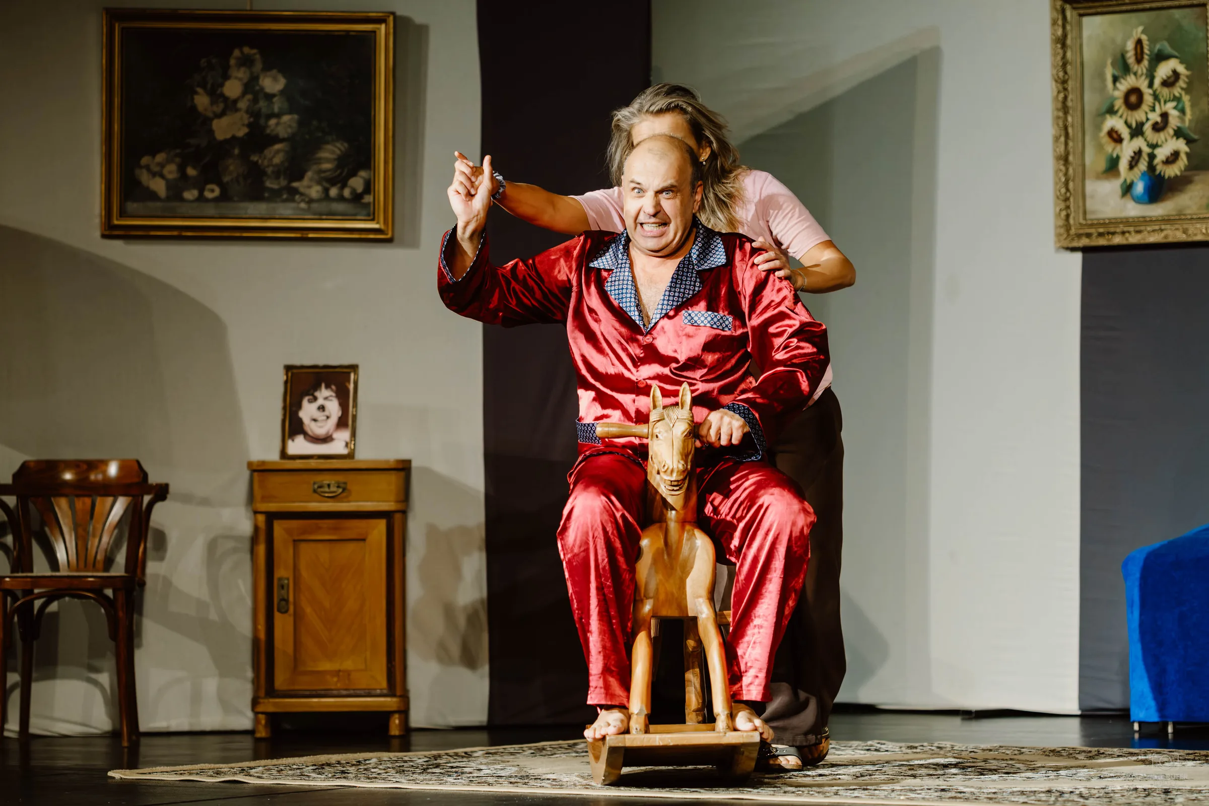 FANNY AGENTURA — JAKUB ZINDULKA: HEREC DO DOMU, HŮL DO RUKY!