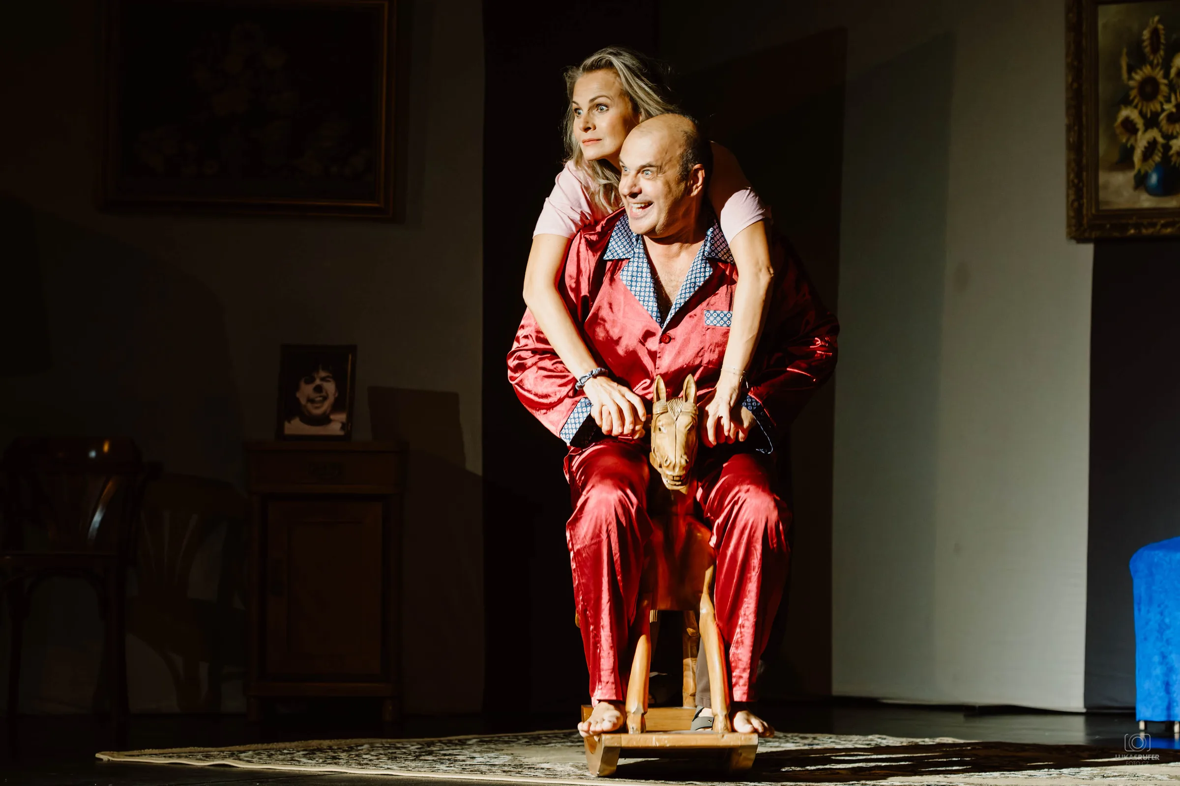 FANNY AGENTURA — JAKUB ZINDULKA: HEREC DO DOMU, HŮL DO RUKY!