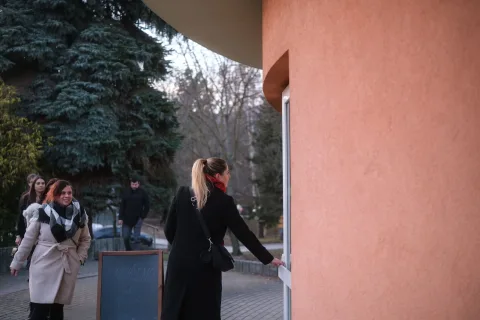 Tereza Andělová - Nad jedním světem