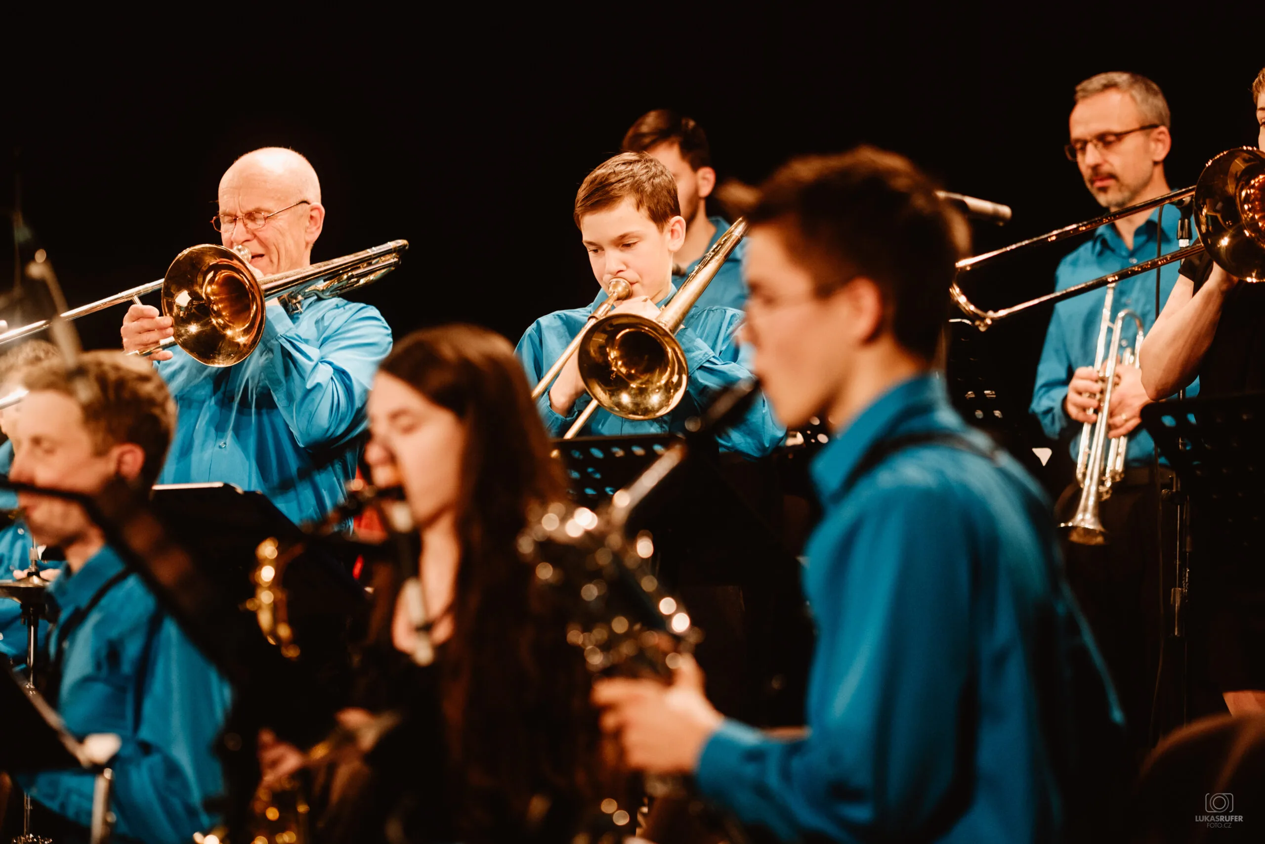 6_KC – KONCERT DVOU BIGBANDU (Big Band LA)_XT3S2037